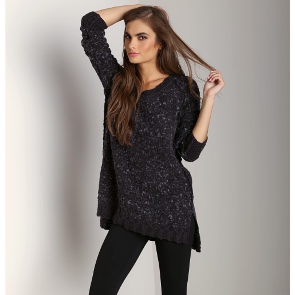 Free People Chunky Scoop Neck Sweater in Charcoal Black